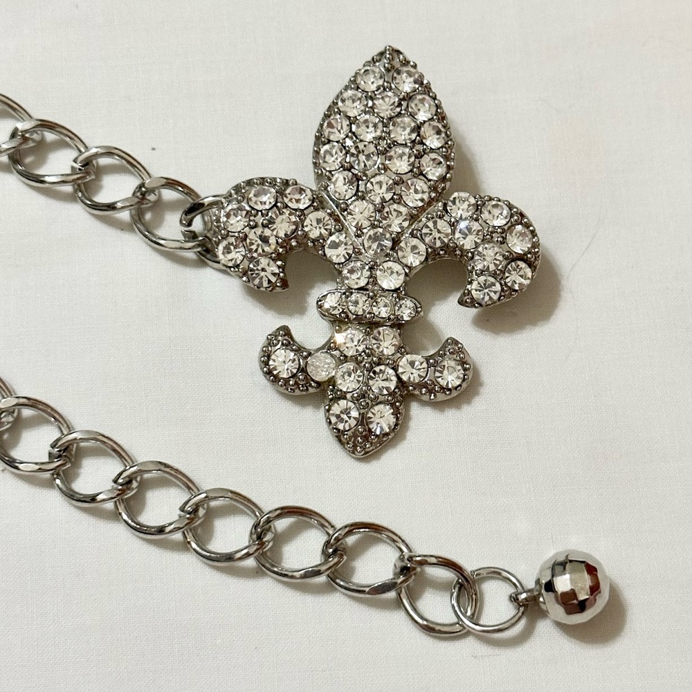 Vintage 90’s Silver Chain Belt with Rhinestone Encrusted Fleur de Lys Buckle